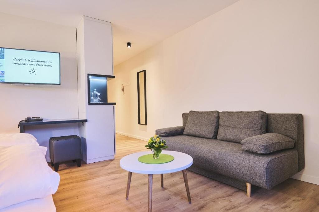 Apartment room - Image 2