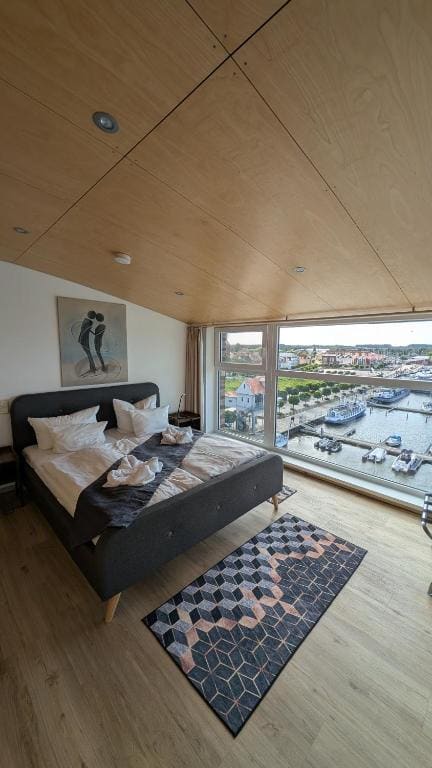 Deluxe Suite with Sea View room - Image 3
