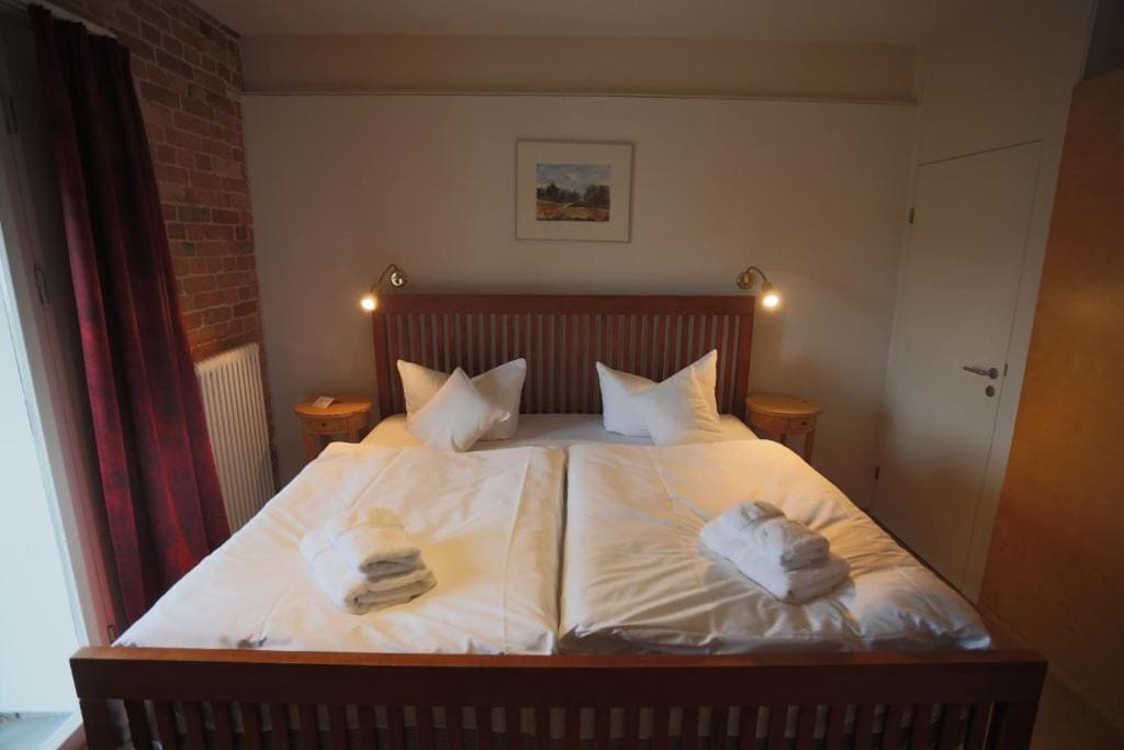 Deluxe Suite with Sea View room - Image 2