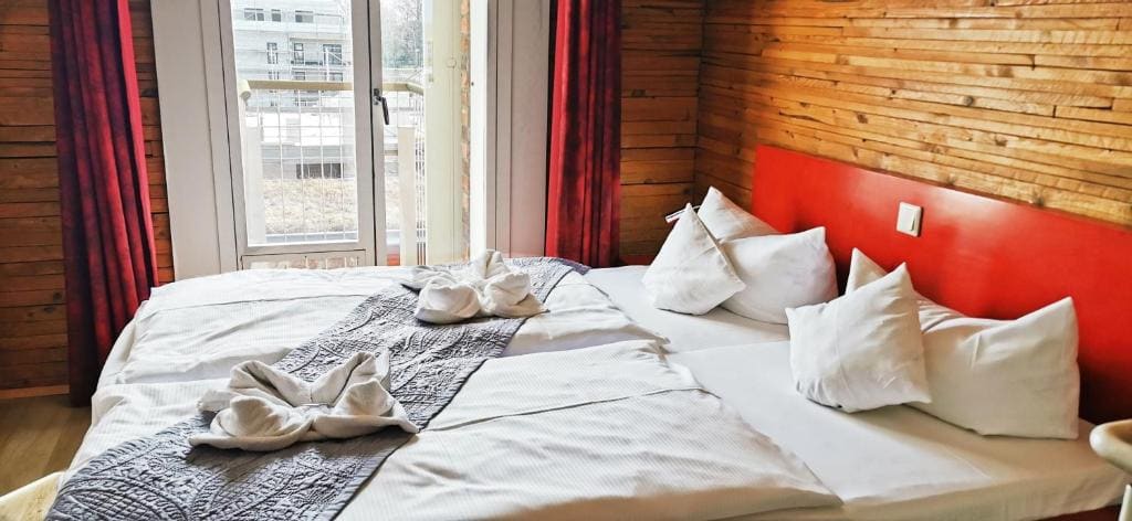 Superior Double Room room - Image 3