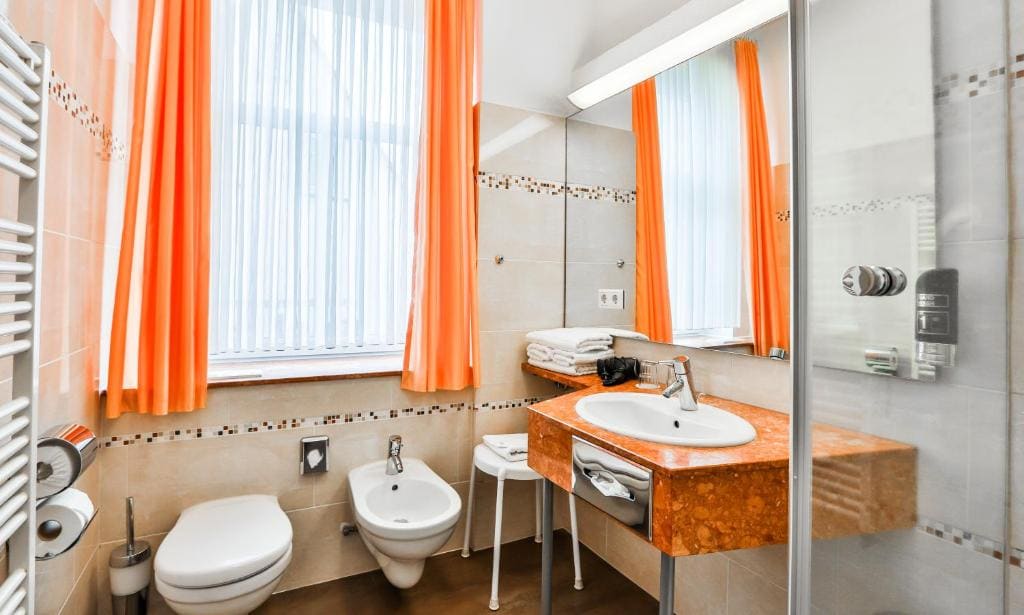 Superior Double Room room - Image 2