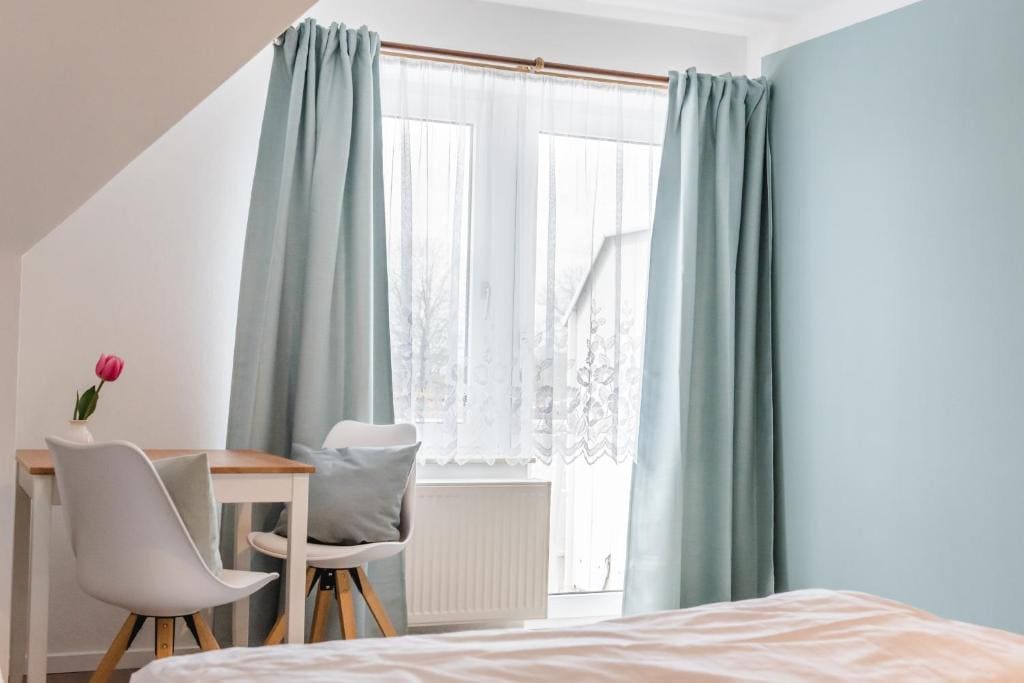 Double Room with Balcony room - Image 3