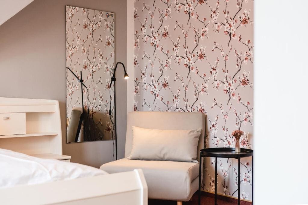 Double Room with Balcony room - Image 1