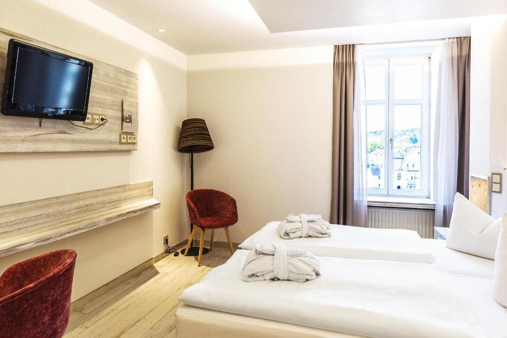Double Room - Facing Inland room - Image 2