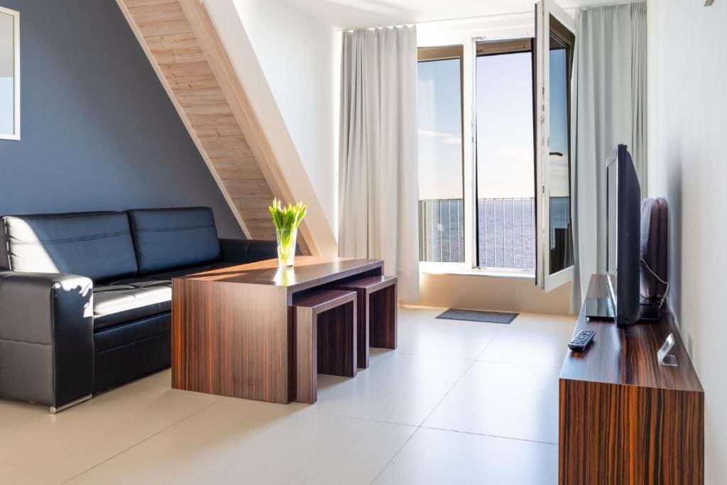 Maisonette with Sea View room - Image 3