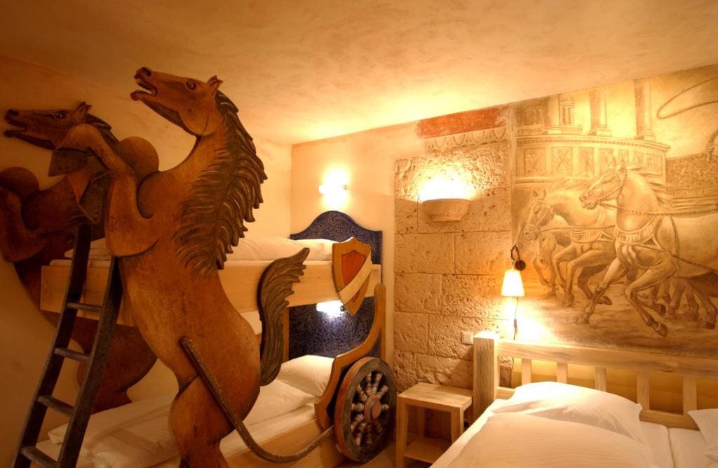 Triple Room (2 adults + 1 child under 12 years) room - Image 2