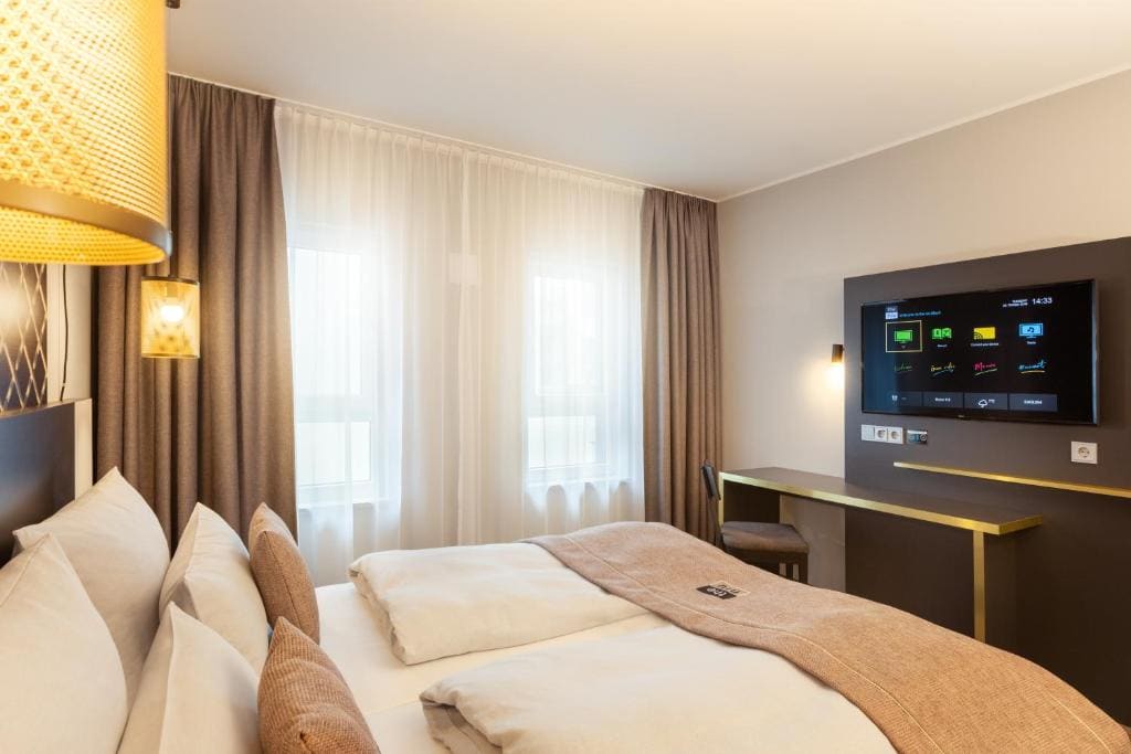 Standard Queen Room room - Image 2