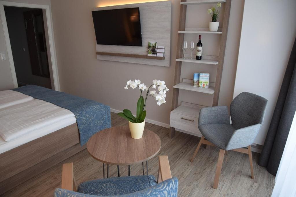 Double Room with Balcony room - Image 1