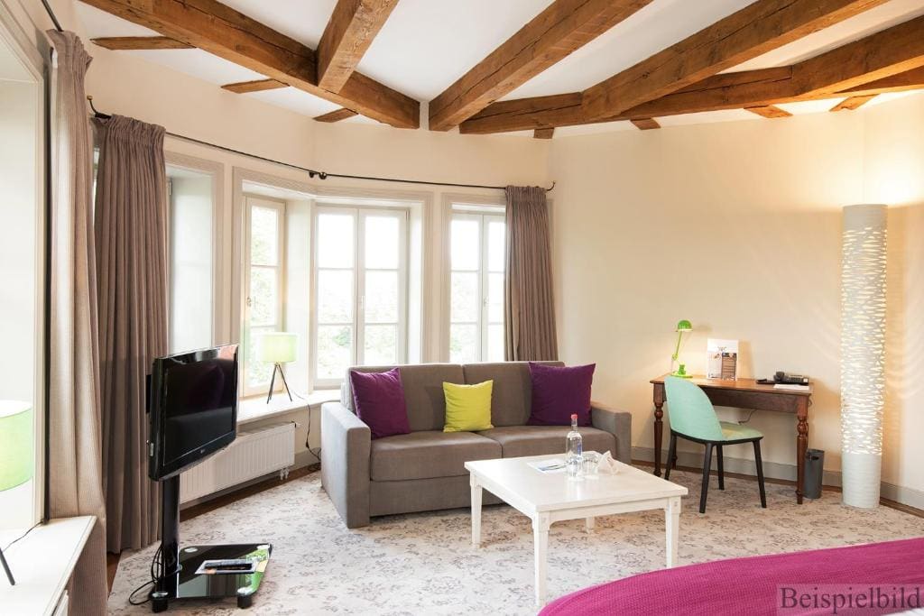 Superior Double Room with river-view room - Image 1