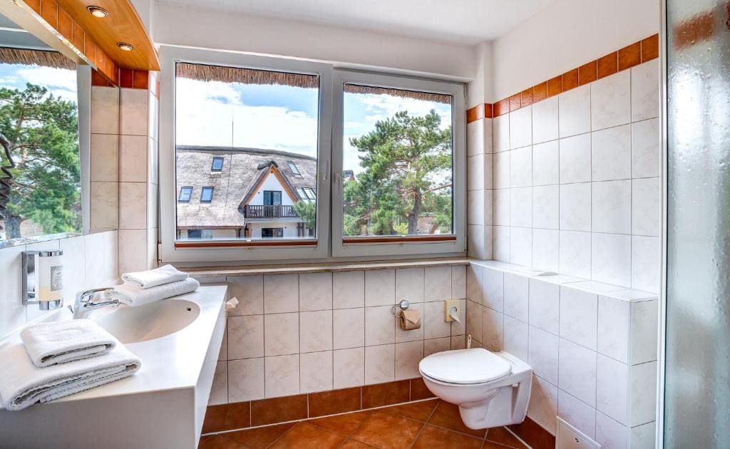 Maisonette Apartment room - Image 2