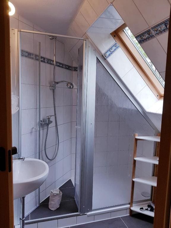 Budget Double Room room - Image 3