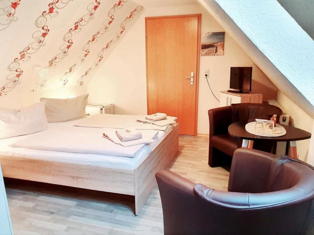 Budget Double Room room - Image 2
