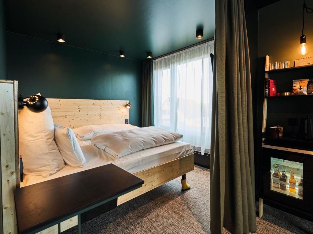 Green Horizon Suite - Forest View room - Image 1