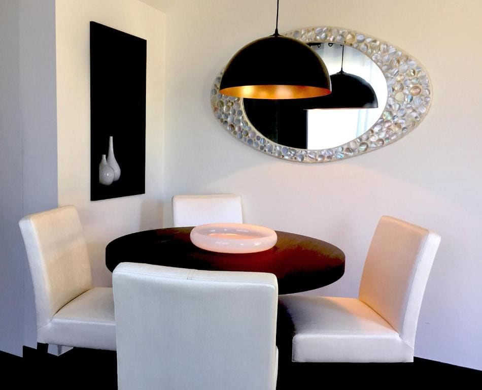 One-Bedroom Apartment room - Image 2