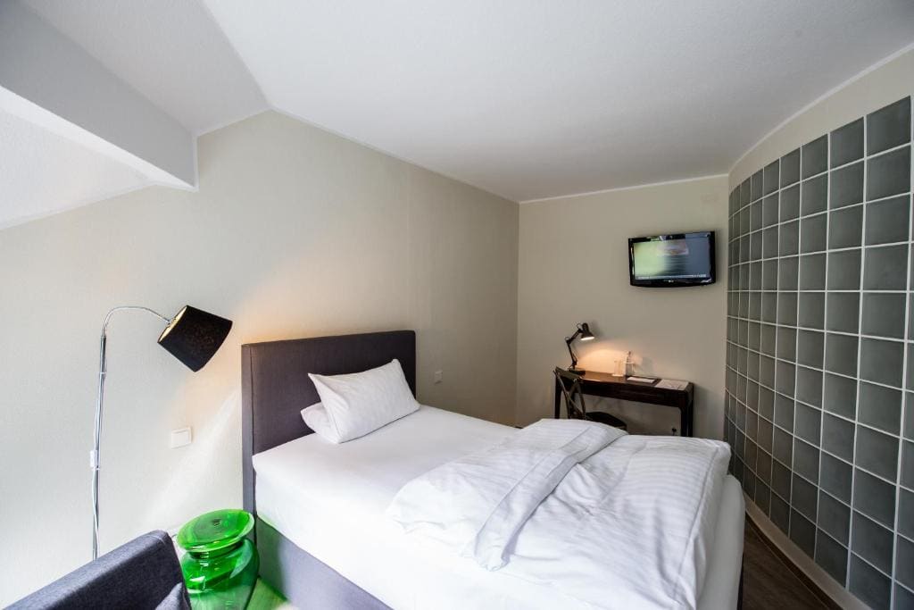 Comfort Single Room room - Image 1