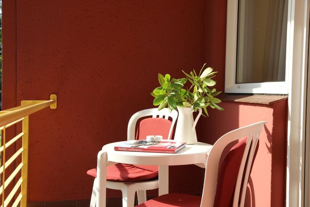 Double Room with Balcony room - Image 2