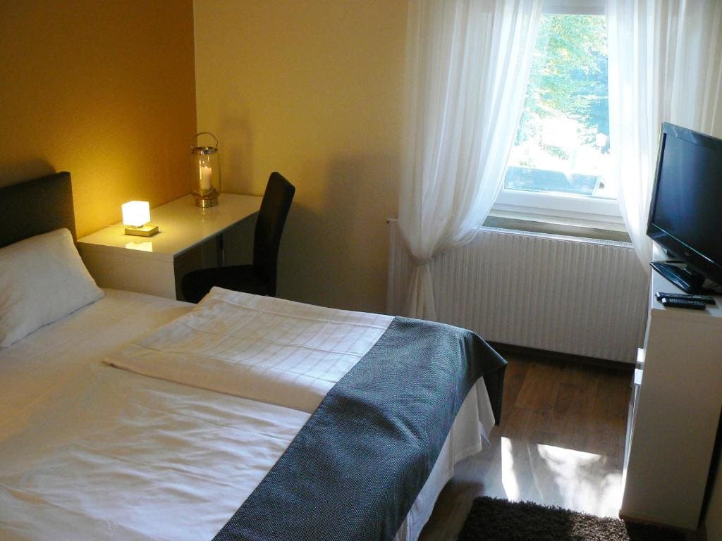 Standard Double Room room - Image 2