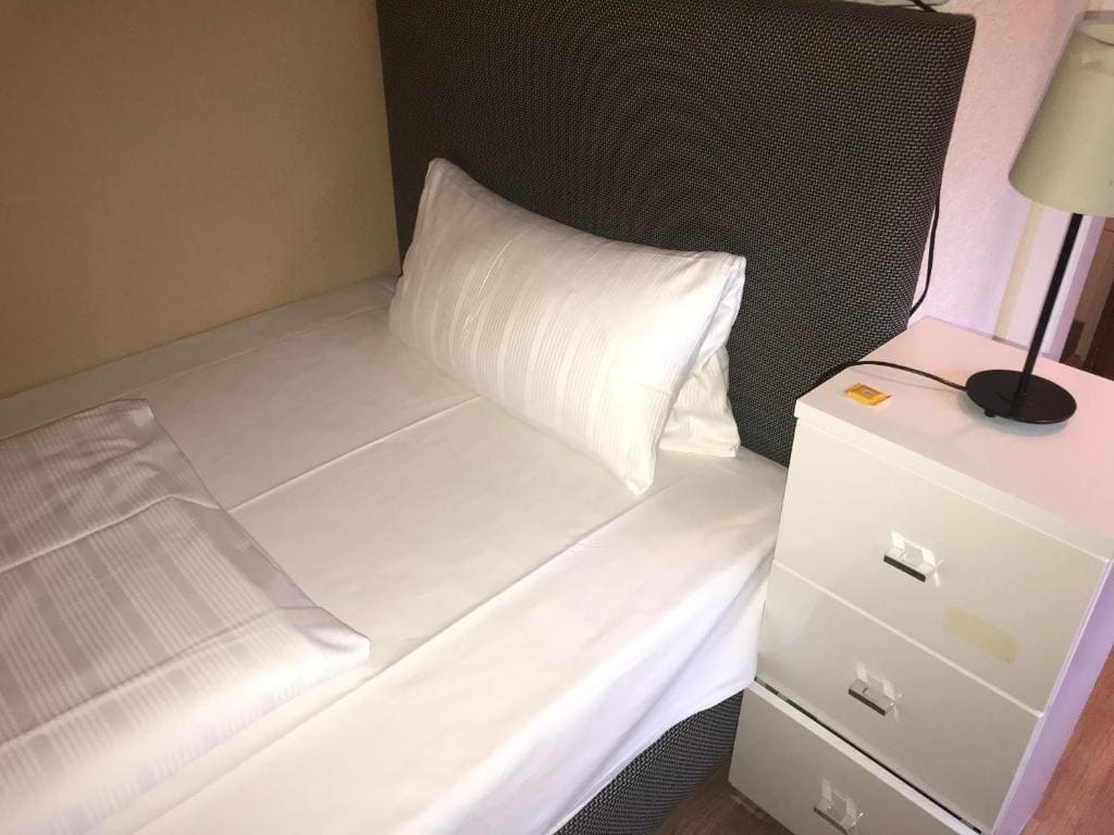 Superior Single Room room - Image 3