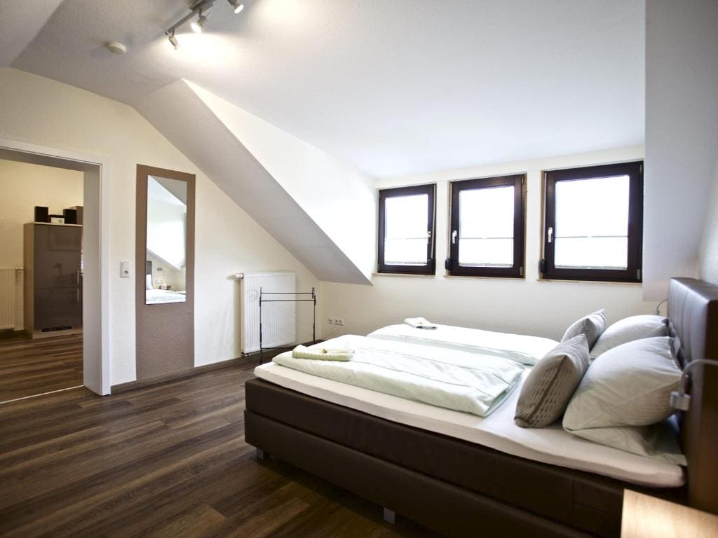 One-Bedroom Apartment room - Image 2
