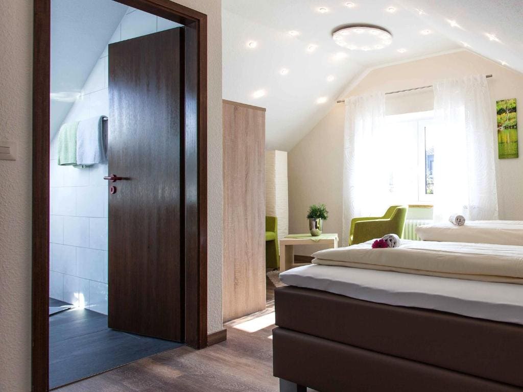 Standard Double Room with Bath room - Image 2