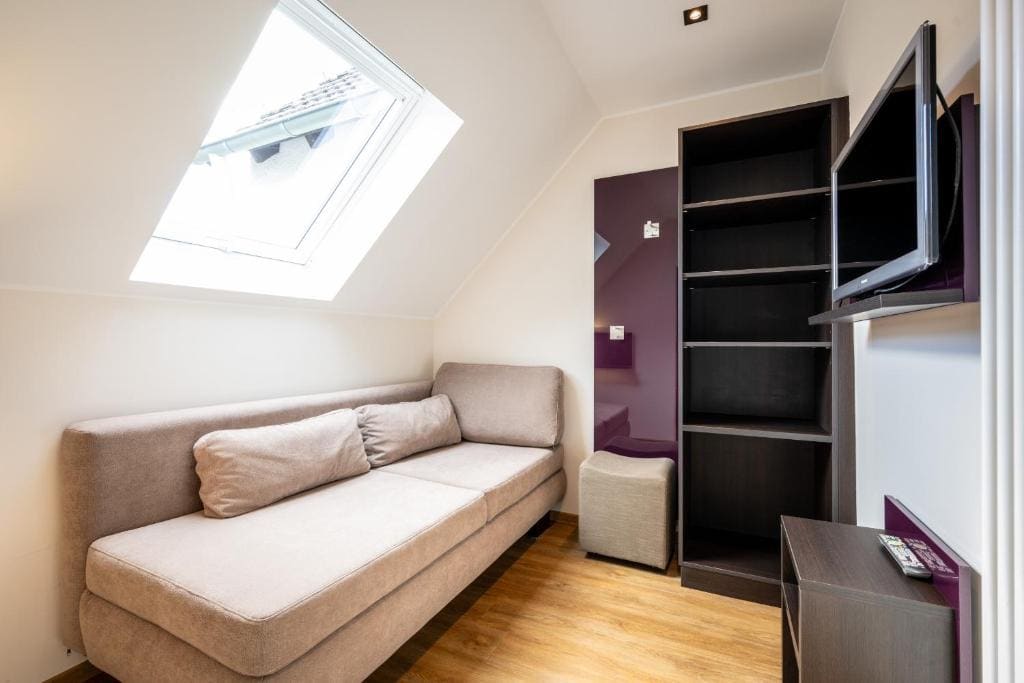 Suite with Balcony room - Image 3