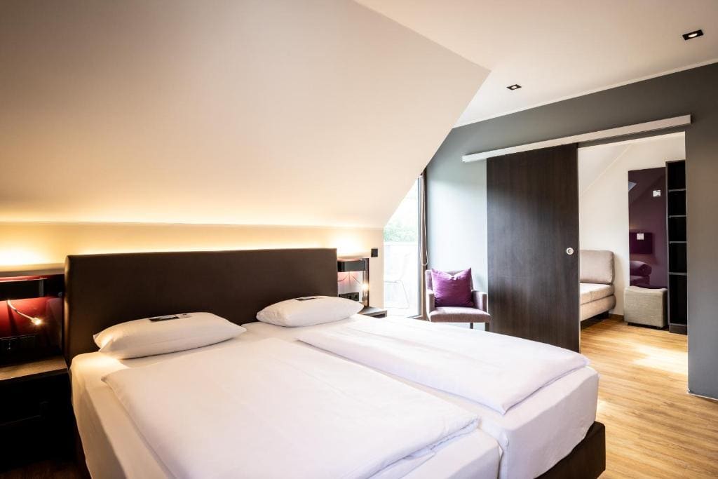 Suite with Balcony room - Image 1