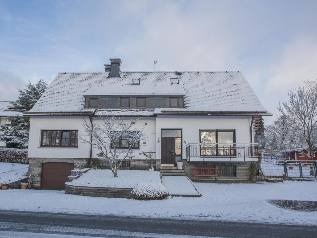 Two-Bedroom Apartment with Terrace room - Image 1