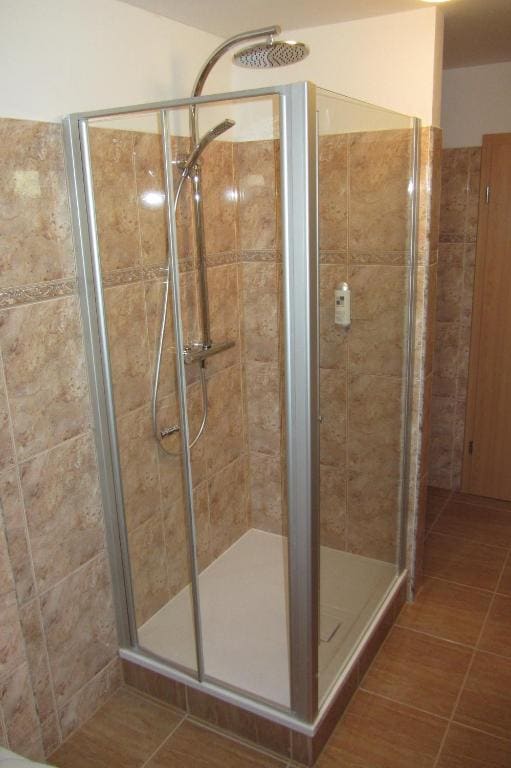 Double or Twin Room with Balcony room - Image 3