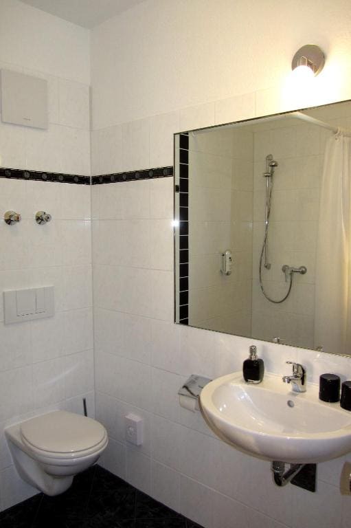 Double or Twin Room with Balcony room - Image 1