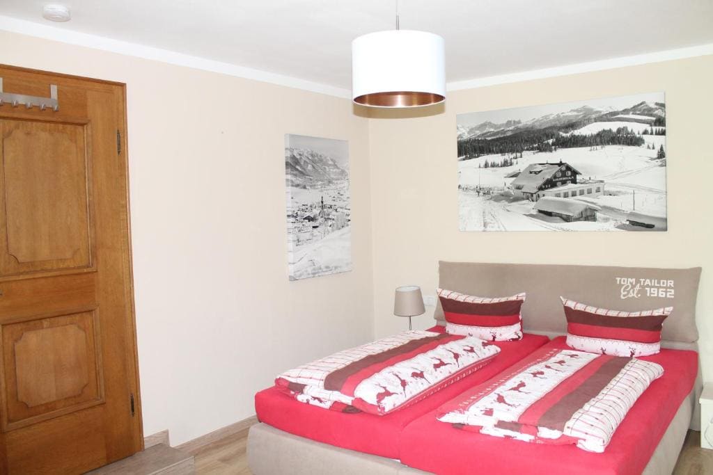 Apartment - Ground Floor room - Image 1