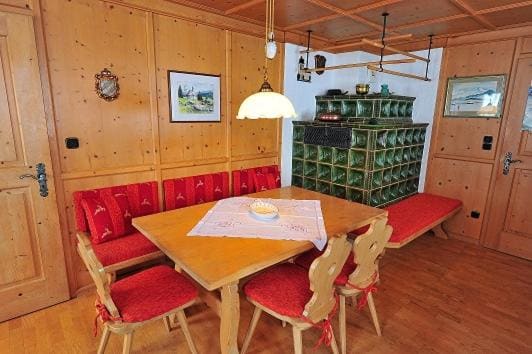 Apartment room - Image 1