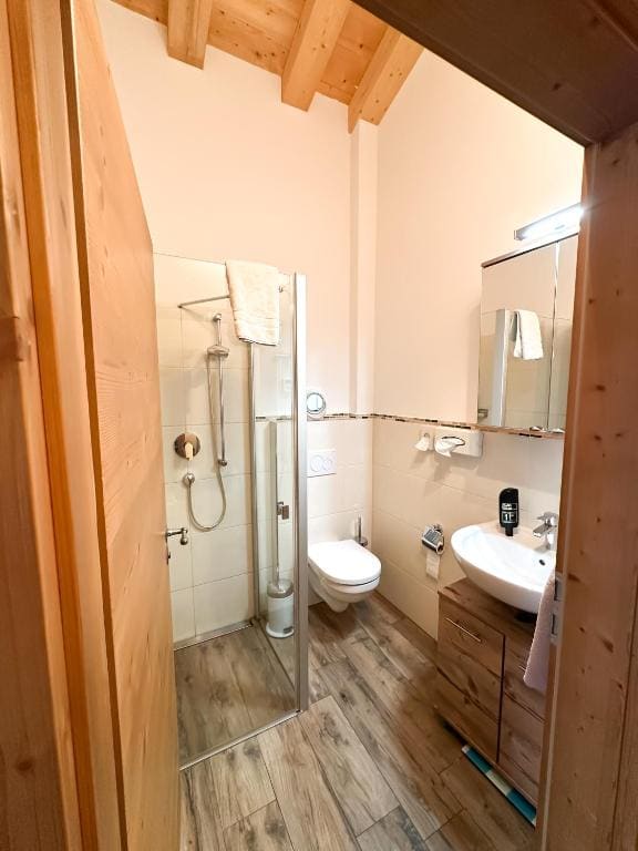 Comfort Triple Room room - Image 3