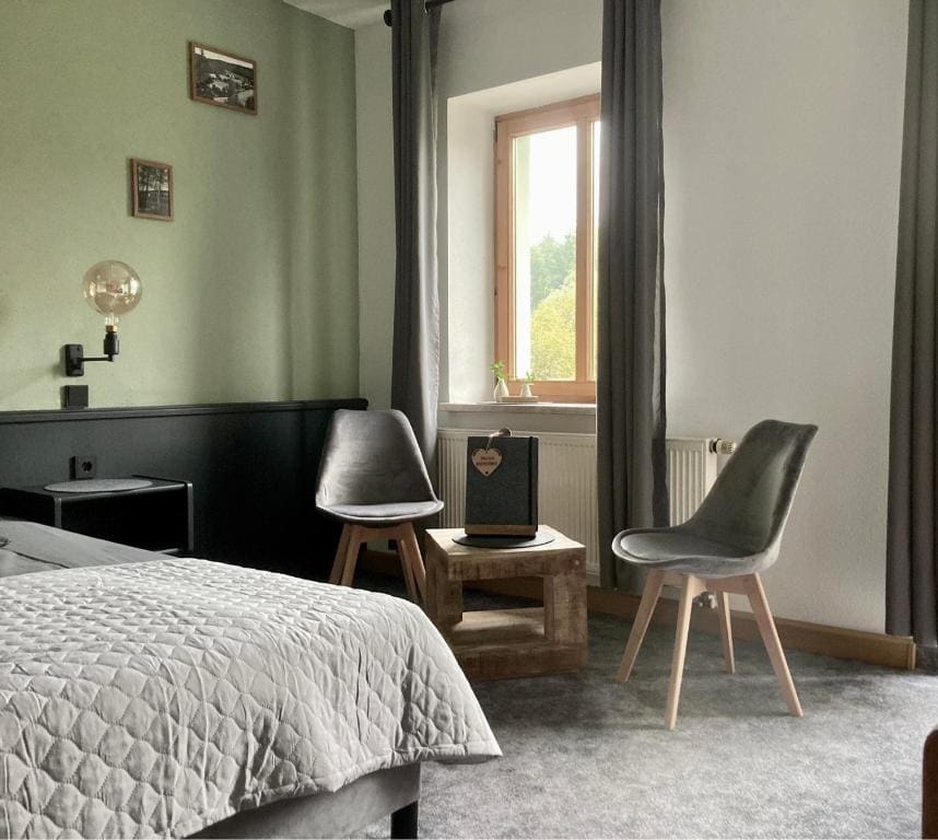 Double Room with Balcony room - Image 3