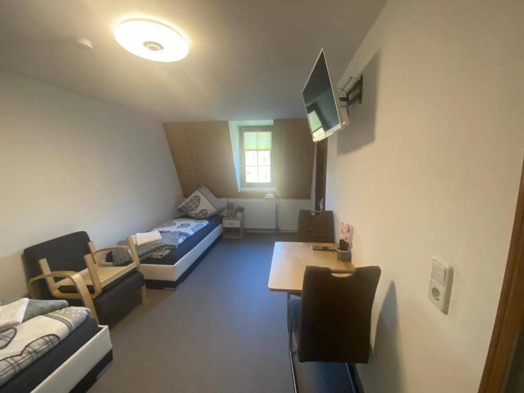 Twin Room with Private Bathroom room - Image 1