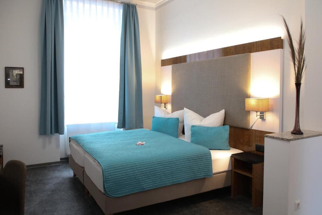 Twin Room - Disability Access room - Image 2