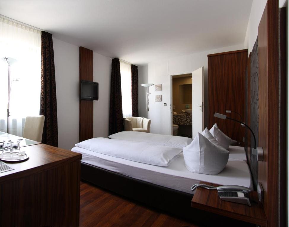 Comfort Double Room room - Image 1