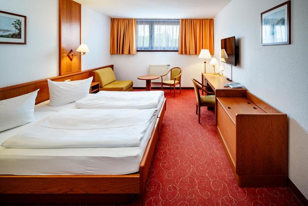 Standard Double or Twin Room room - Image 1