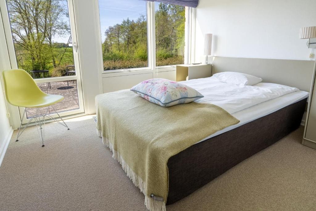 Small Double Room room - Image 3