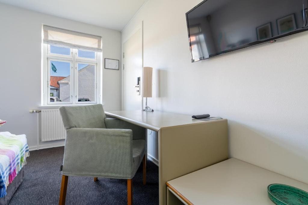 Standard Double Room room - Image 3