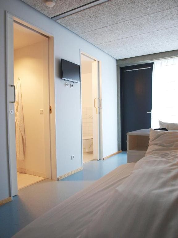 Standard Twin Room room - Image 1