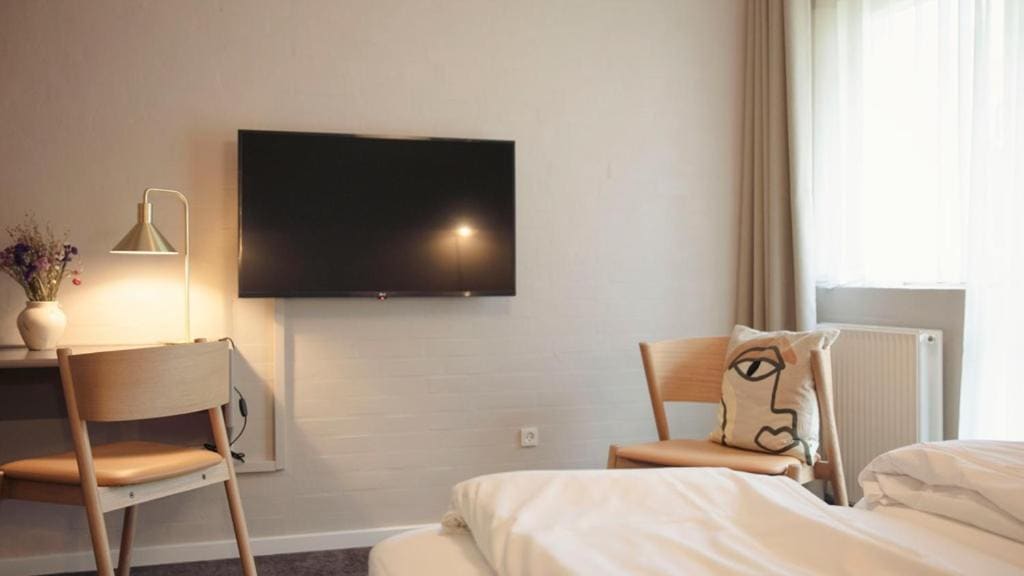 Economy Double Room room - Image 2