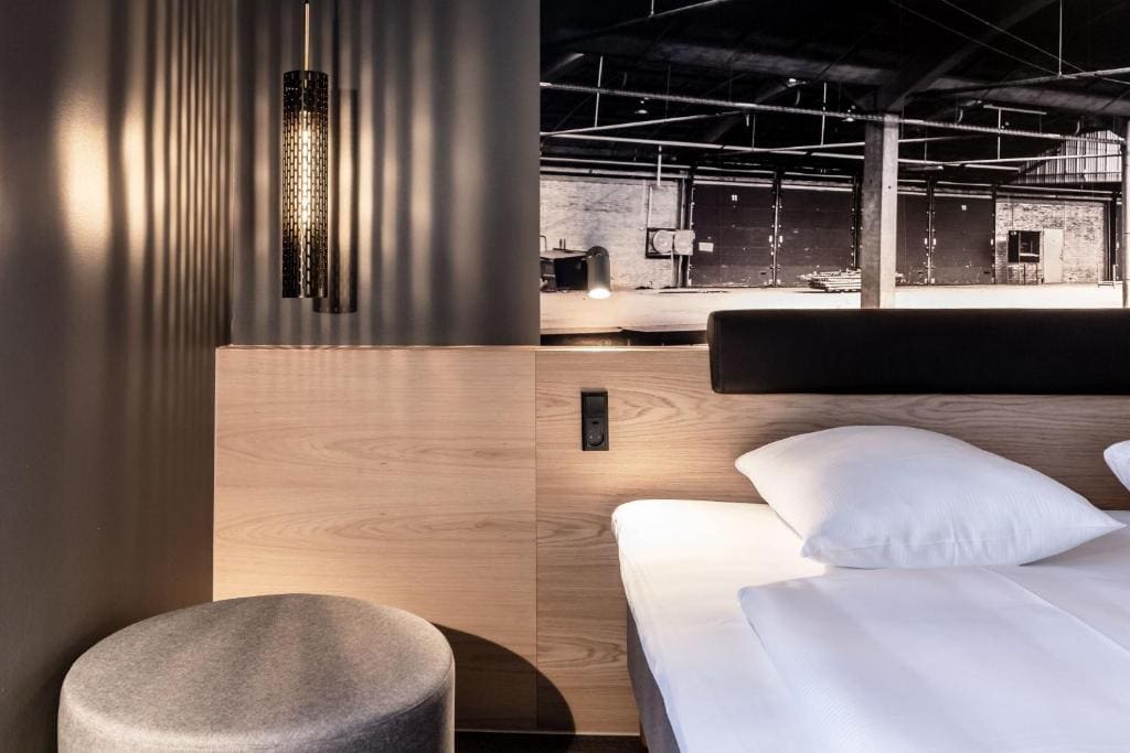 Standard Twin Room room - Image 2