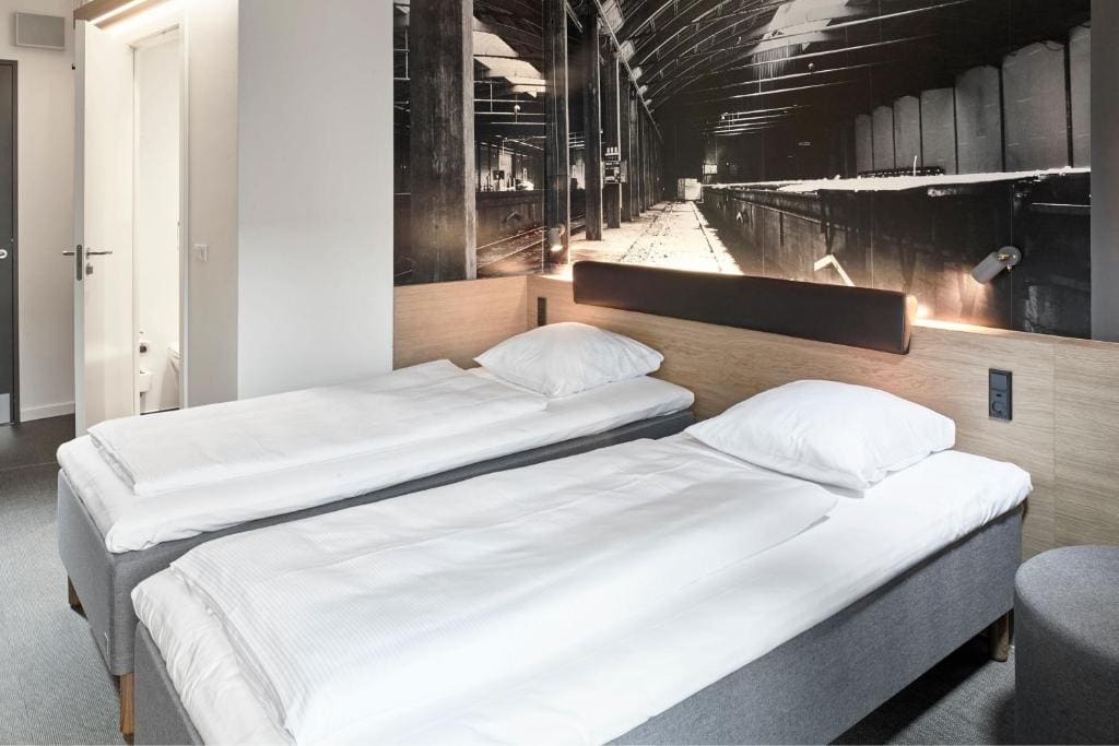 Standard Twin Room room - Image 1