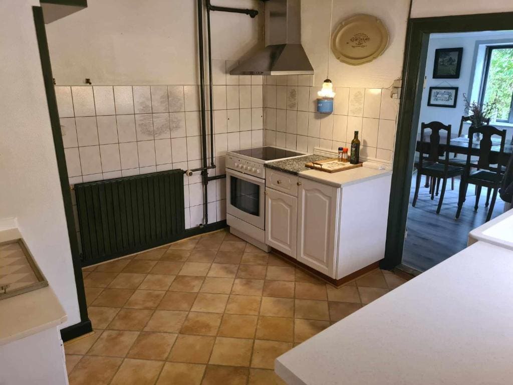 Three-Bedroom House room - Image 1