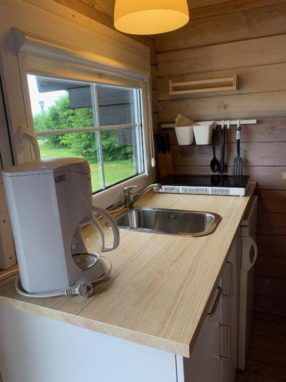 Cottage with Shared Bathroom room - Image 1