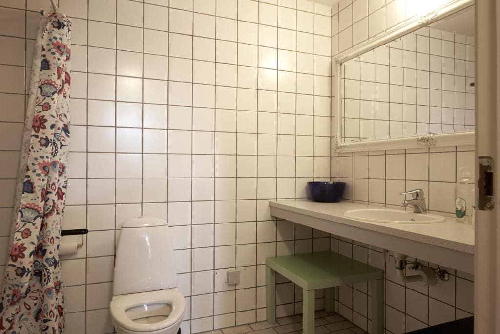 Double Room with Shared Bathroom room - Image 1