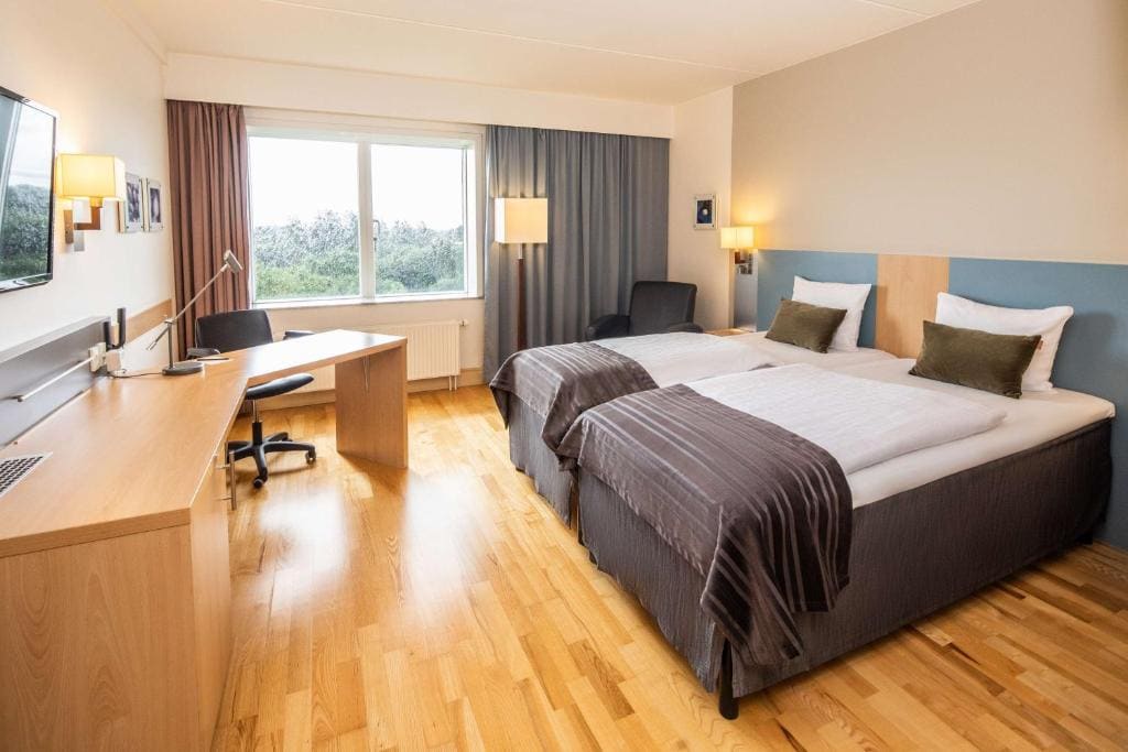 Superior Twin Room room - Image 1