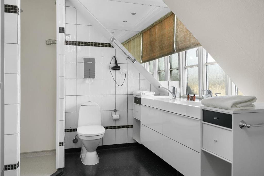 Comfort Double or Twin Room room - Image 2