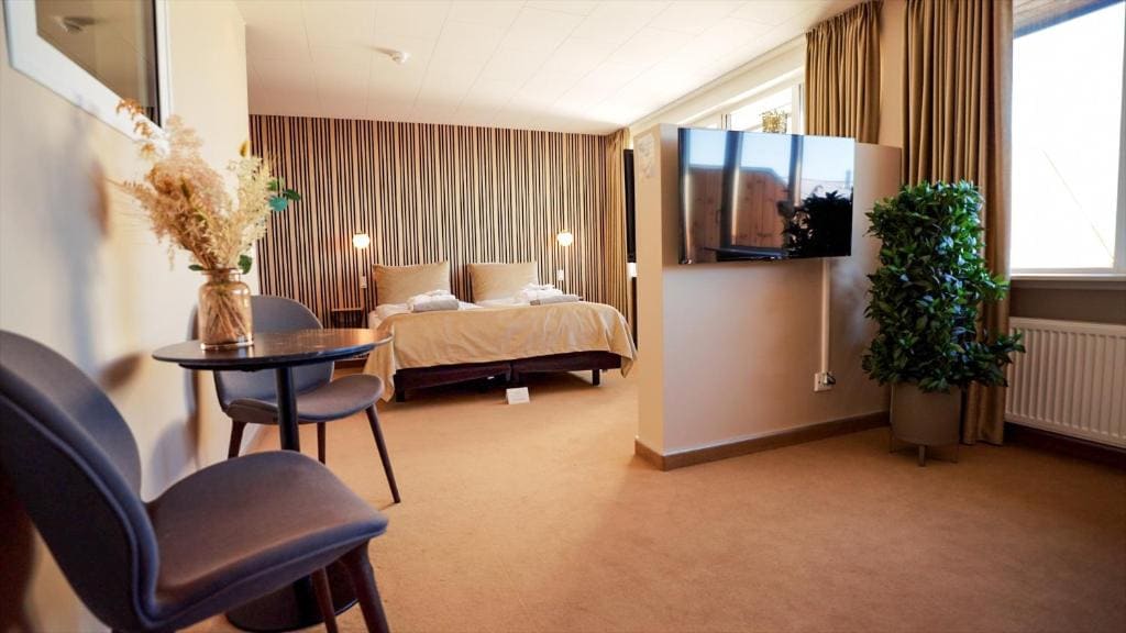Junior Suite with Ocean View room - Image 2