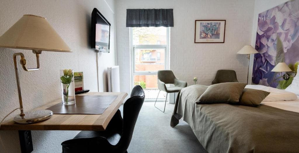 Double or Twin Room room - Image 2